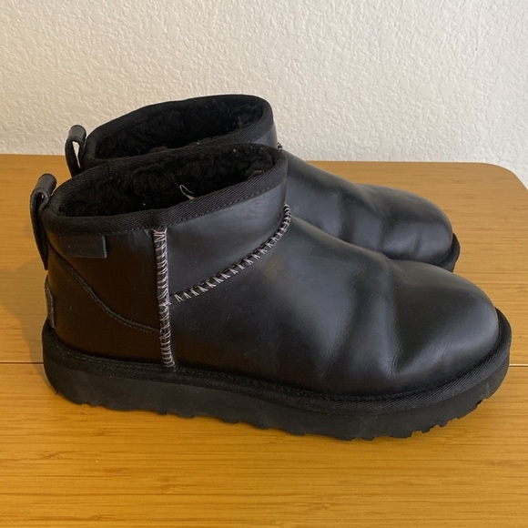 UGG ULTRA MINI LTHR REGEN Black Size 6 - Picture 4 of 10